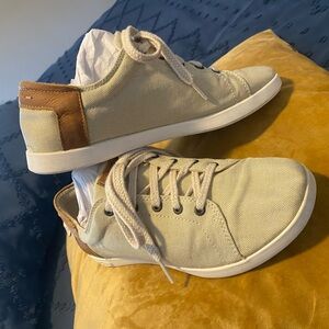 Women’s Chaco Ionia canvas lace up sneaker